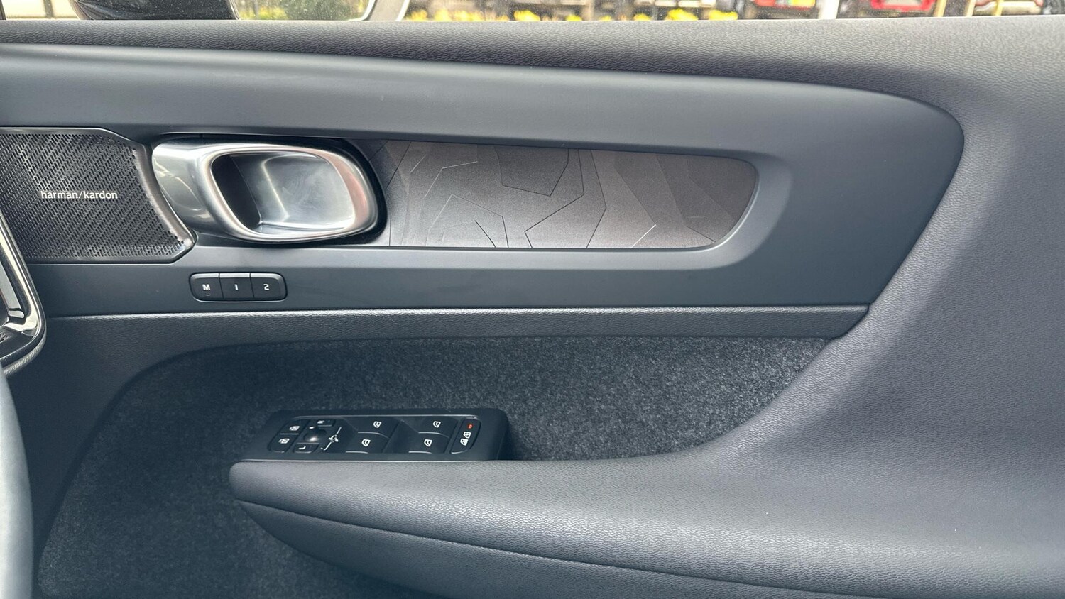 Used Volvo XC40 for sale - 77671858: Photo 28