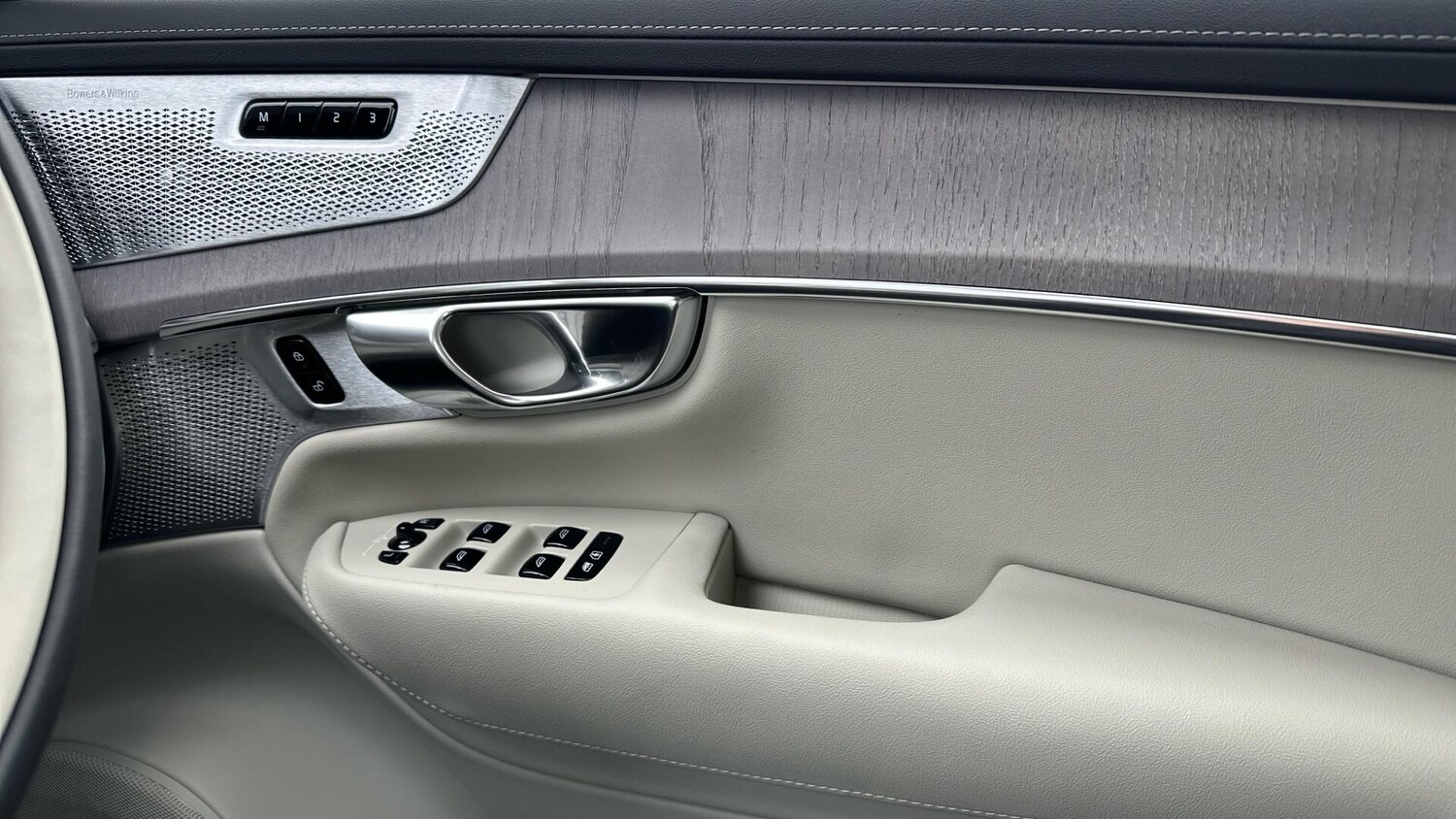 Used Volvo XC90 for sale - 77768646: Photo 29