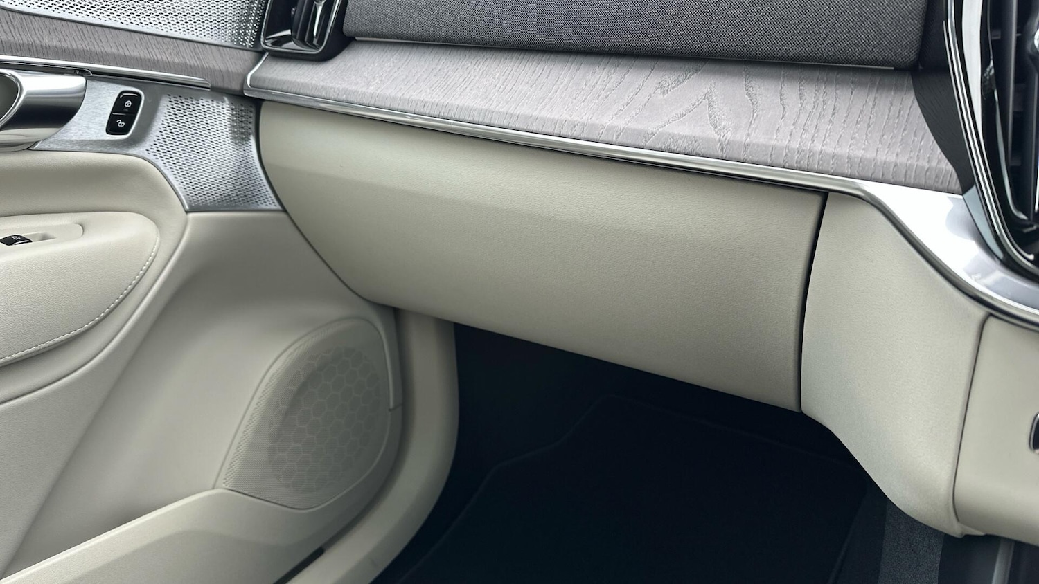 Used Volvo XC90 for sale - 77768646: Photo 47