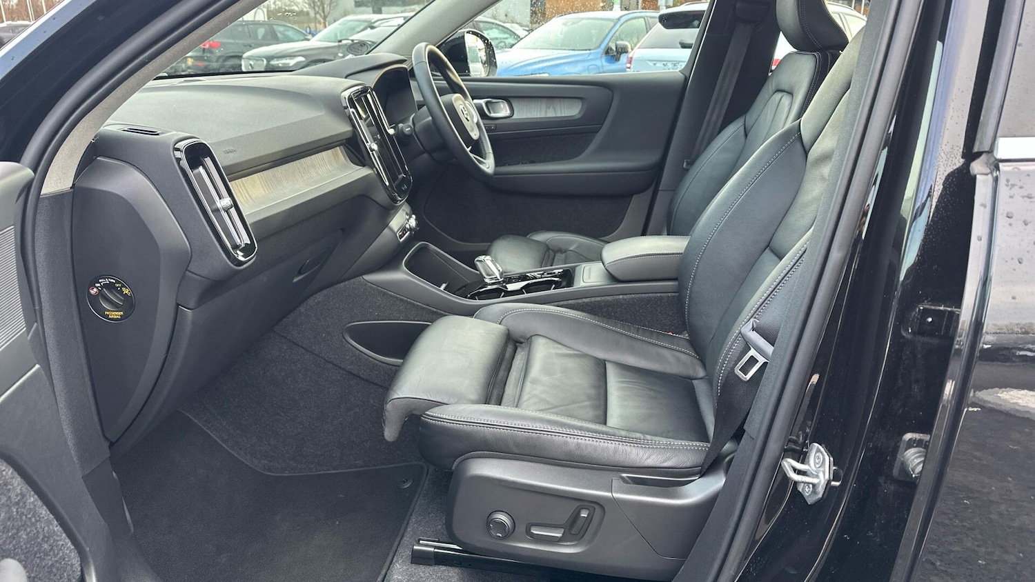 Used Volvo XC40 2021 for sale - 76701477: Photo 23