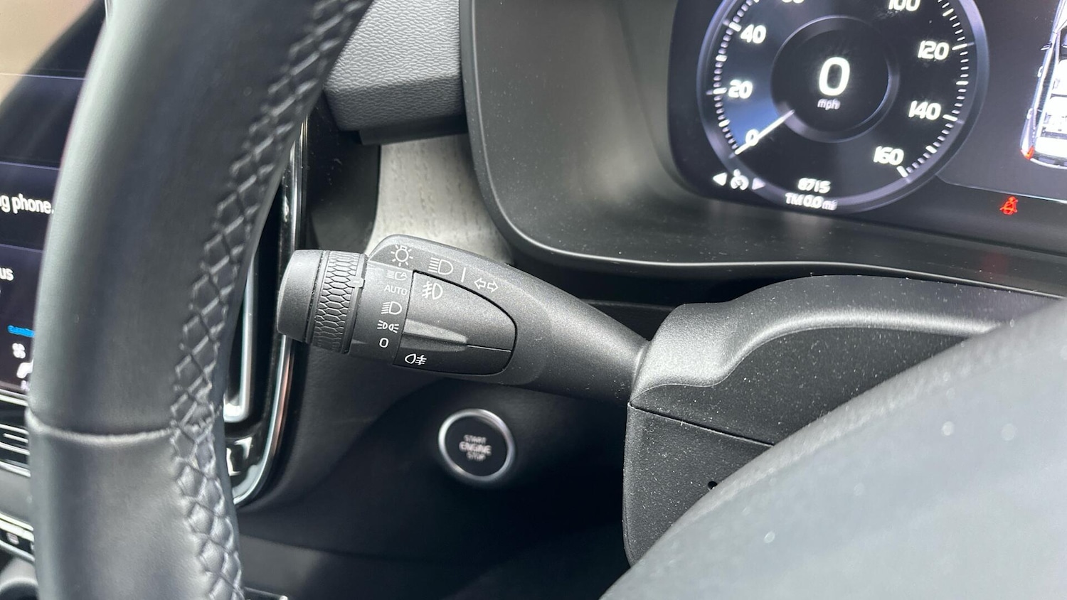 Used Volvo XC40 2021 for sale - 76701477: Photo 36