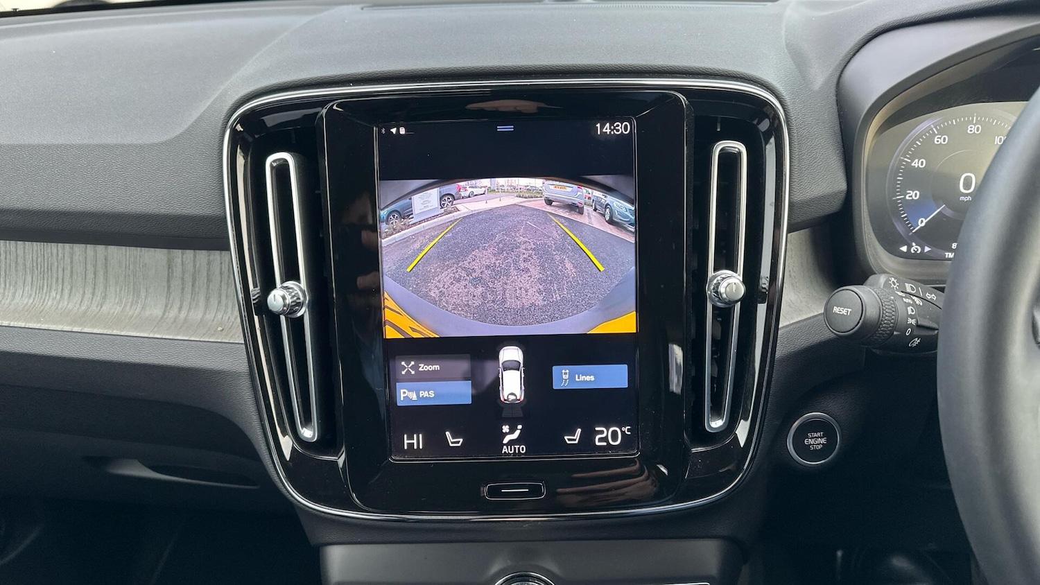 Used Volvo XC40 2021 for sale - 76701477: Photo 41