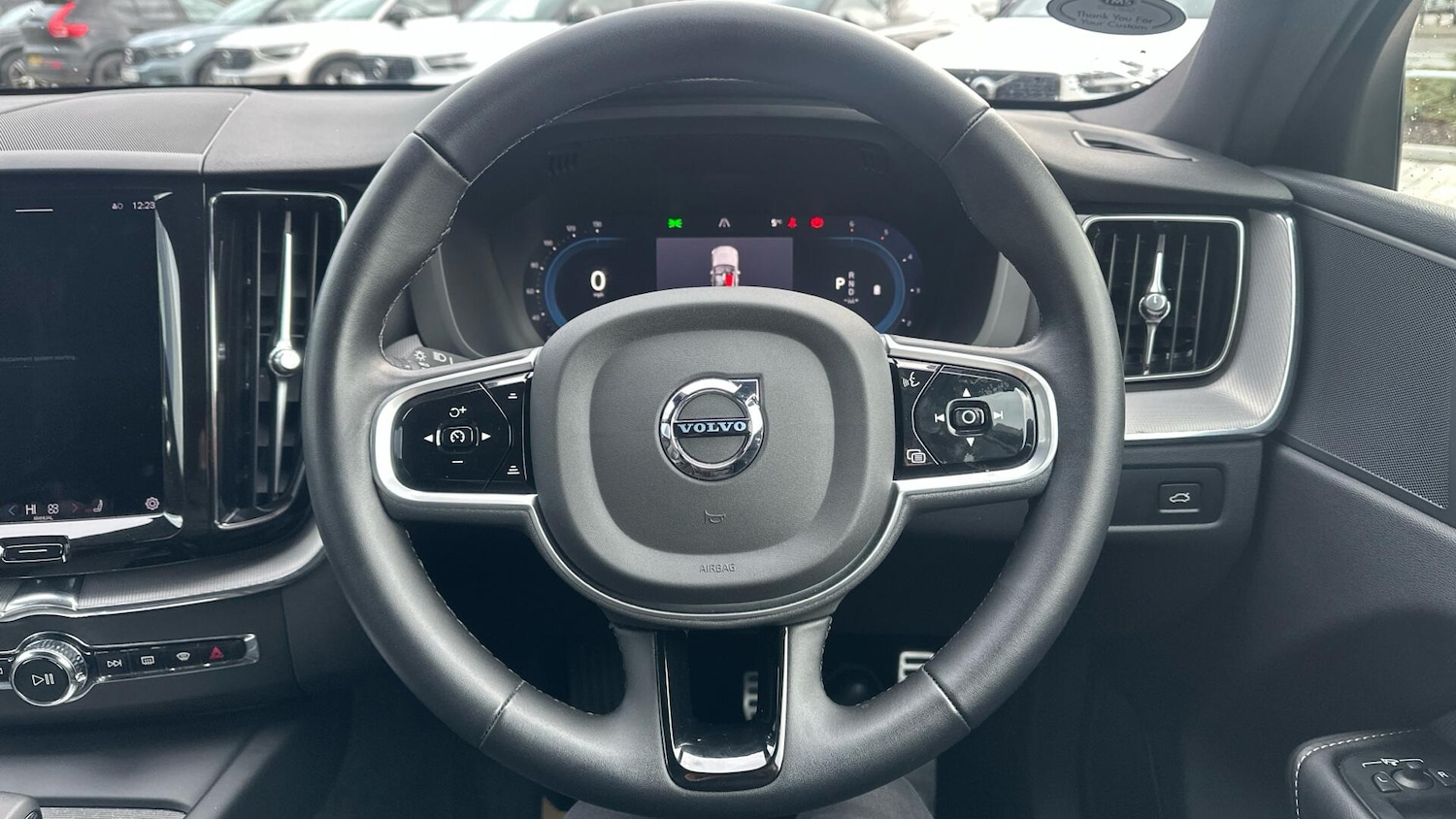 Used Volvo XC60 2022 for sale - 76633286: Photo 10