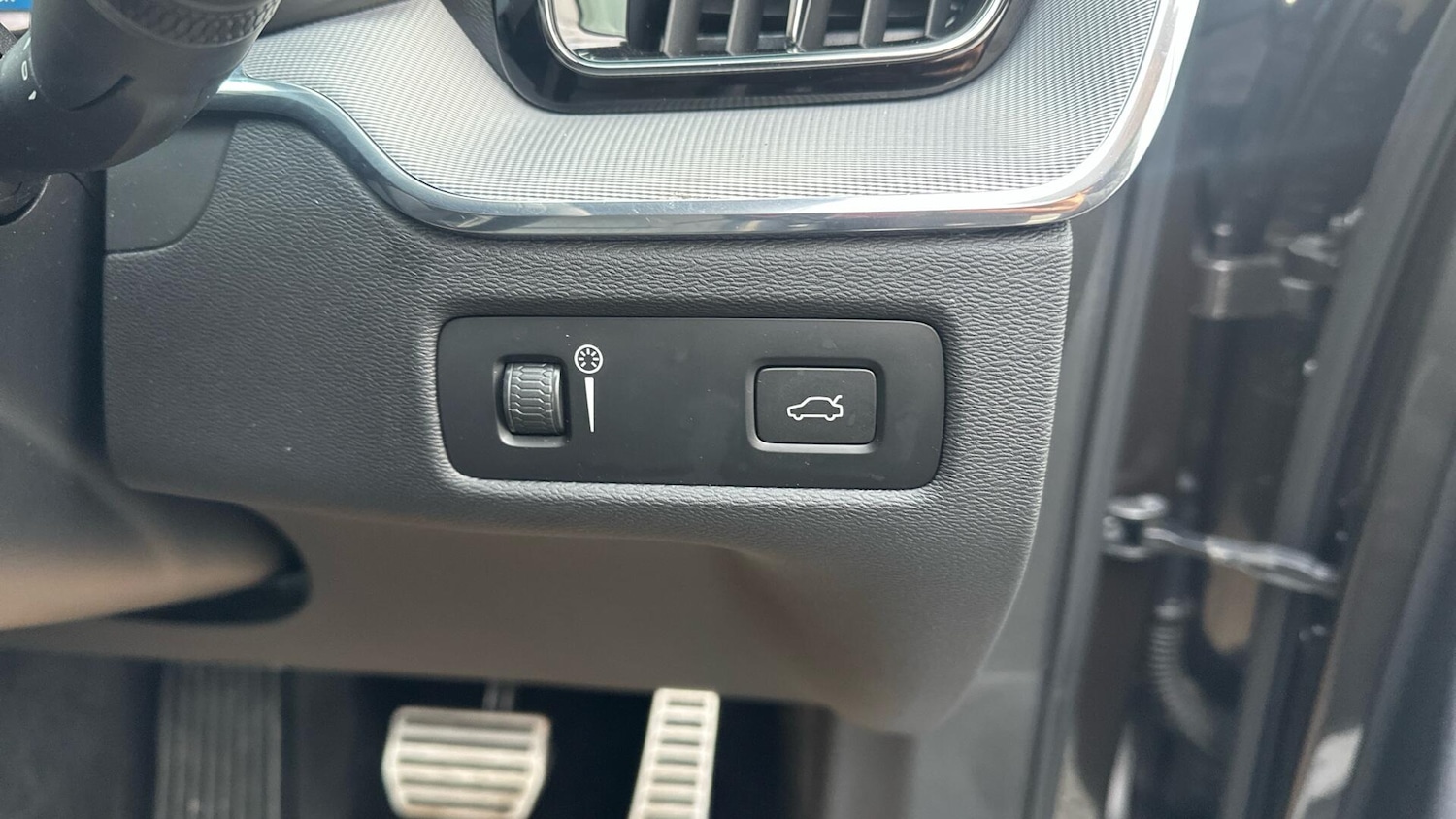 Used Volvo XC60 2022 for sale - 76633286: Photo 29