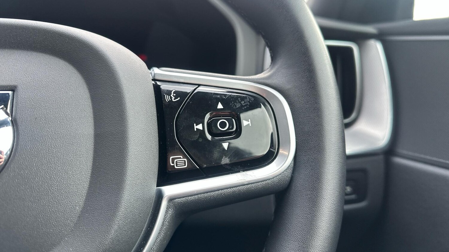 Used Volvo XC60 2022 for sale - 76633286: Photo 31