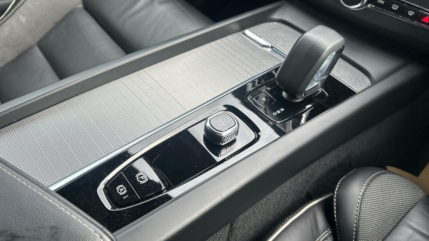 Used Volvo XC60 2022 for sale - 76633286: Photo 35