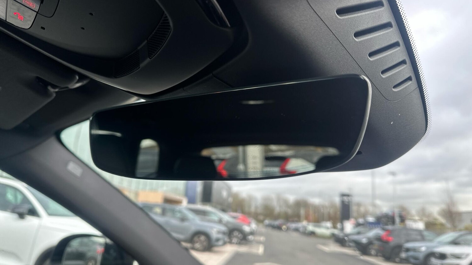 Used Volvo XC60 2022 for sale - 76633286: Photo 37