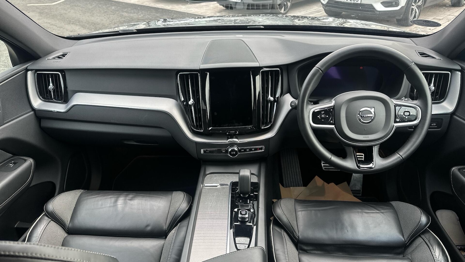 Used Volvo XC60 2022 for sale - 76633286: Photo 5