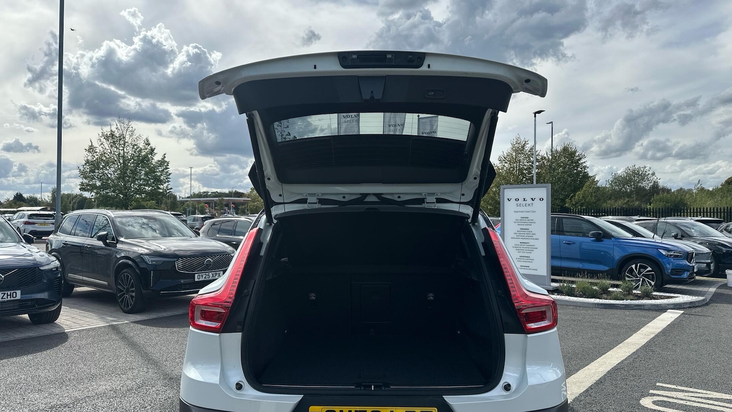 Used Volvo XC40 2020 for sale - 76634233: Photo 13