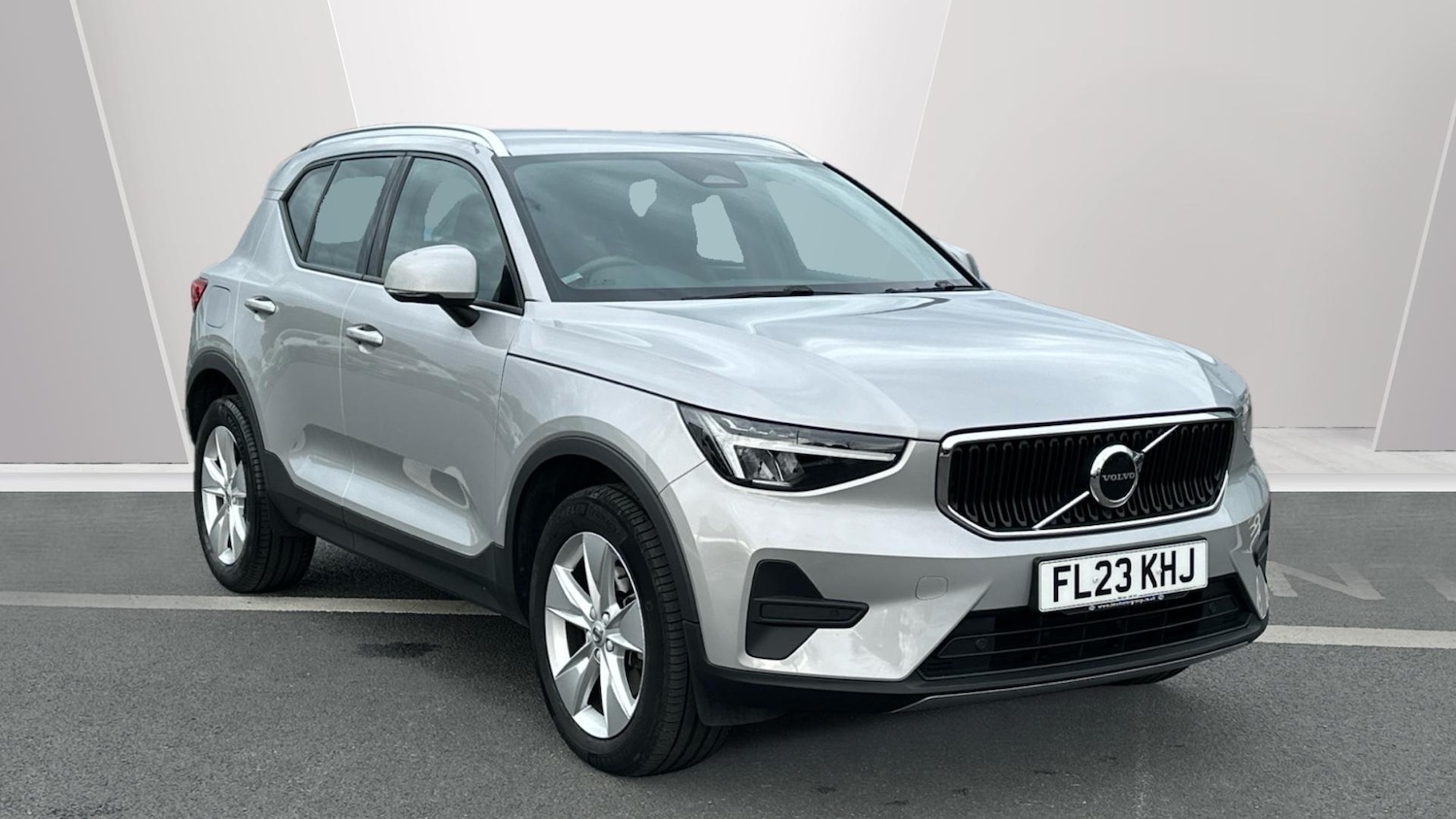 Used Volvo XC40 2023 for sale - 76337655: Photo 1
