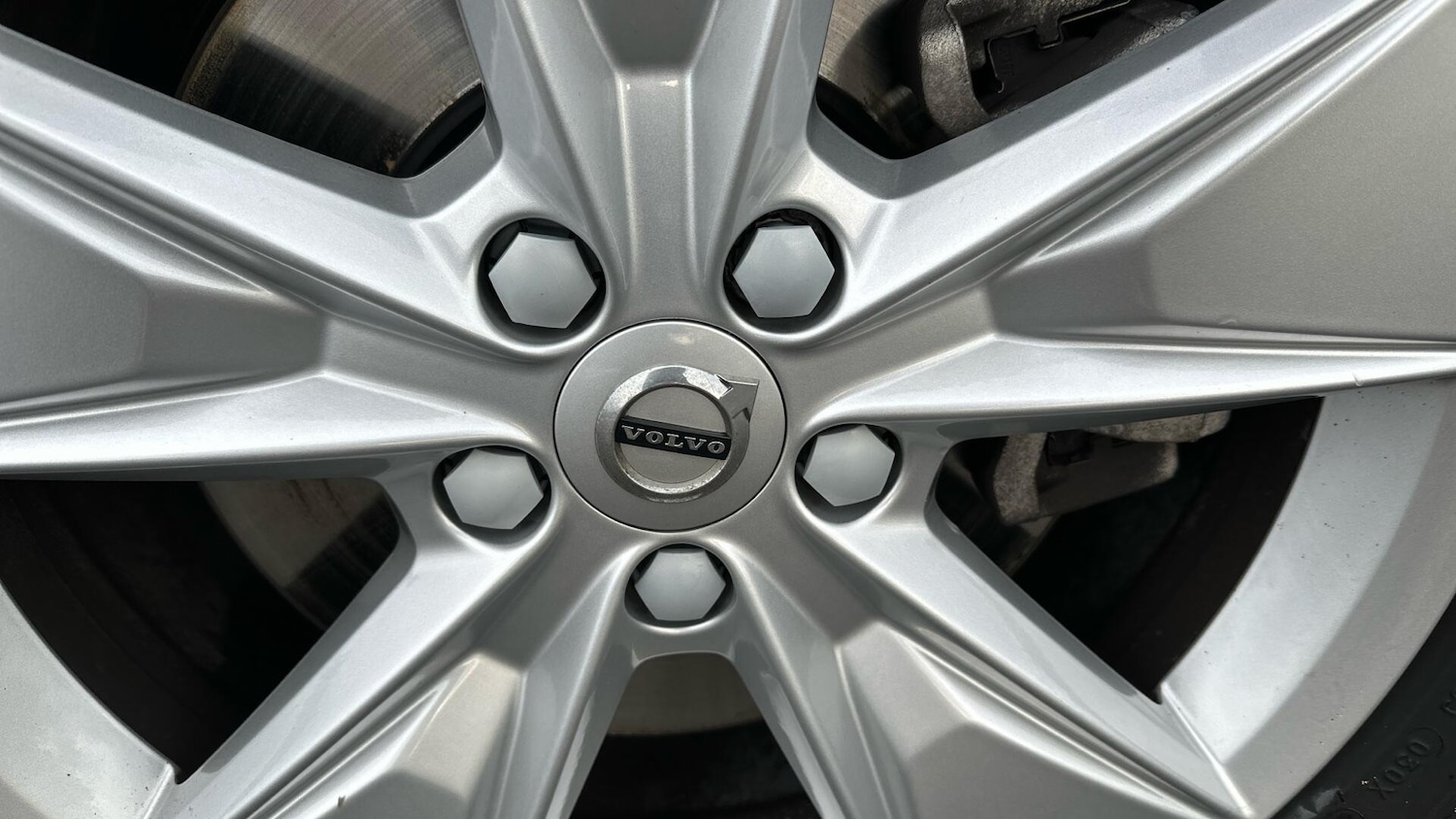 Used Volvo XC40 2023 for sale - 76337655: Photo 15