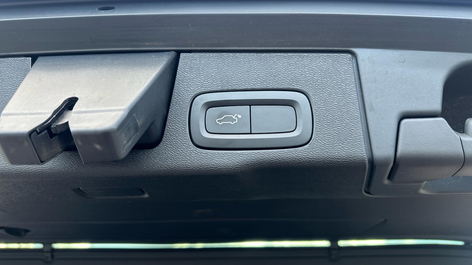 Used Volvo XC60 2021 for sale - 76336933: Photo 24