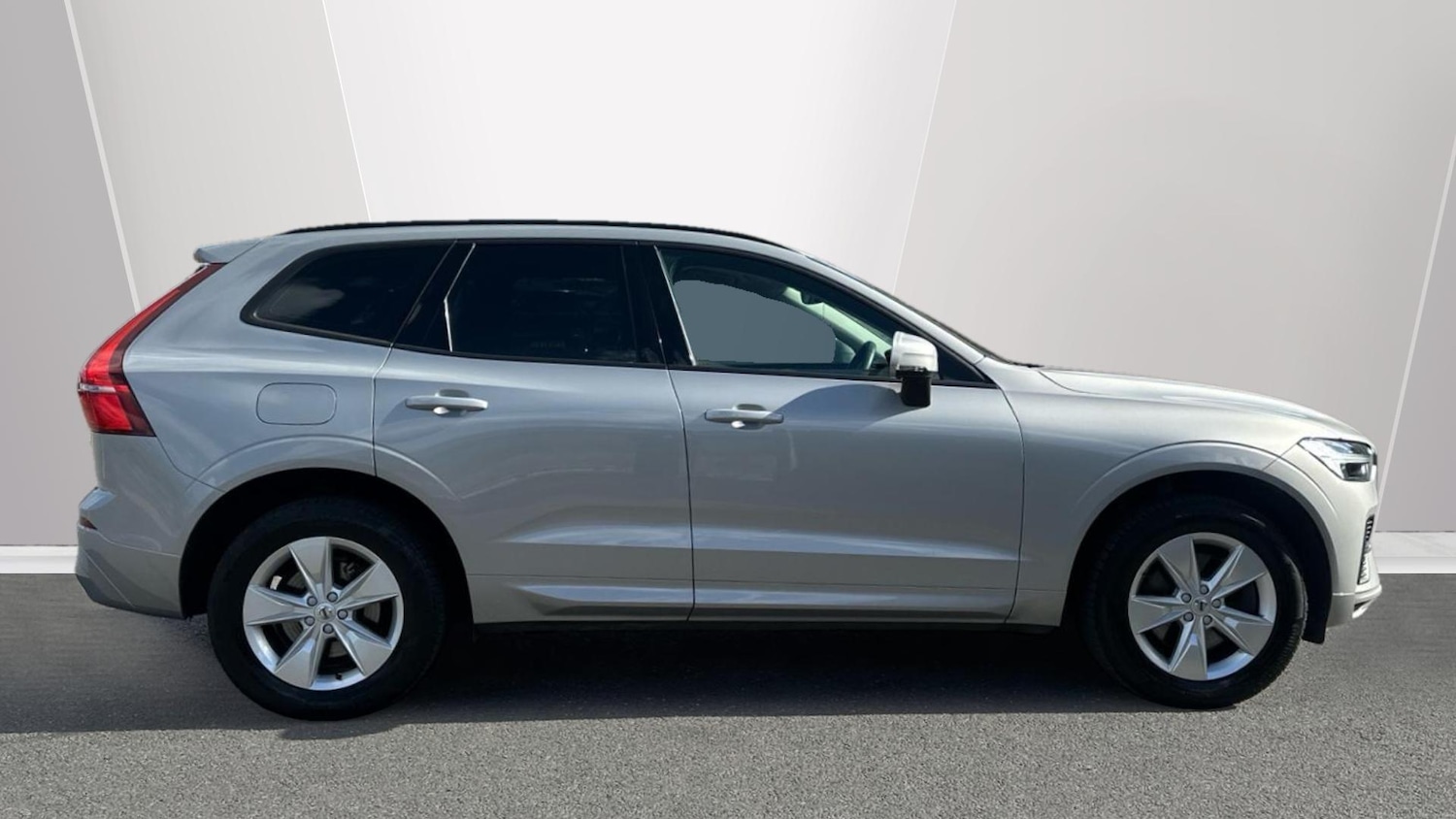 Used Volvo XC60 2021 for sale - 76336933: Photo 3