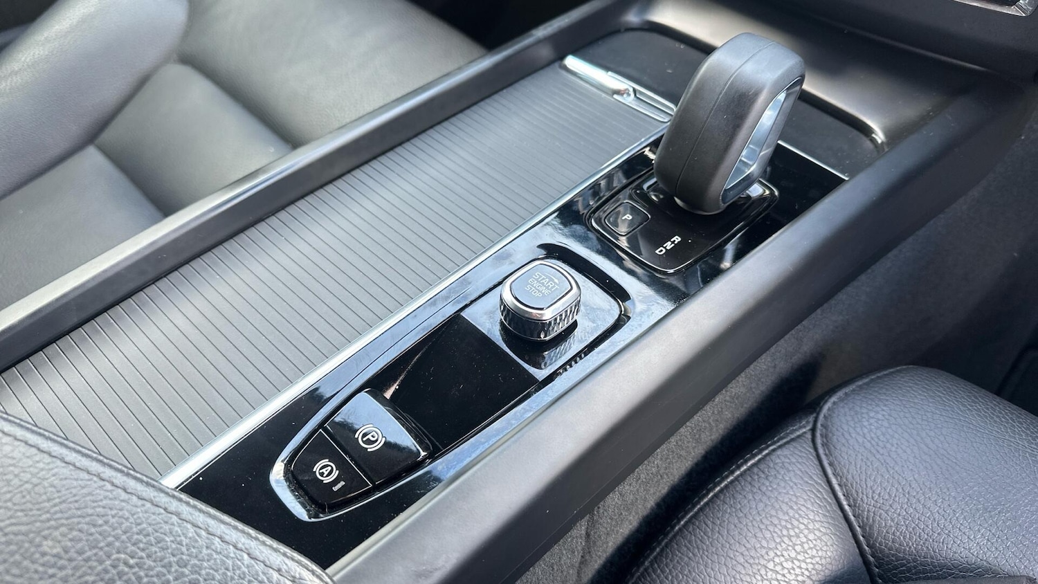 Used Volvo XC60 2021 for sale - 76336933: Photo 35