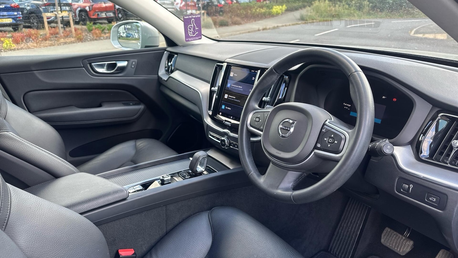 Used Volvo XC60 2021 for sale - 76336933: Photo 4