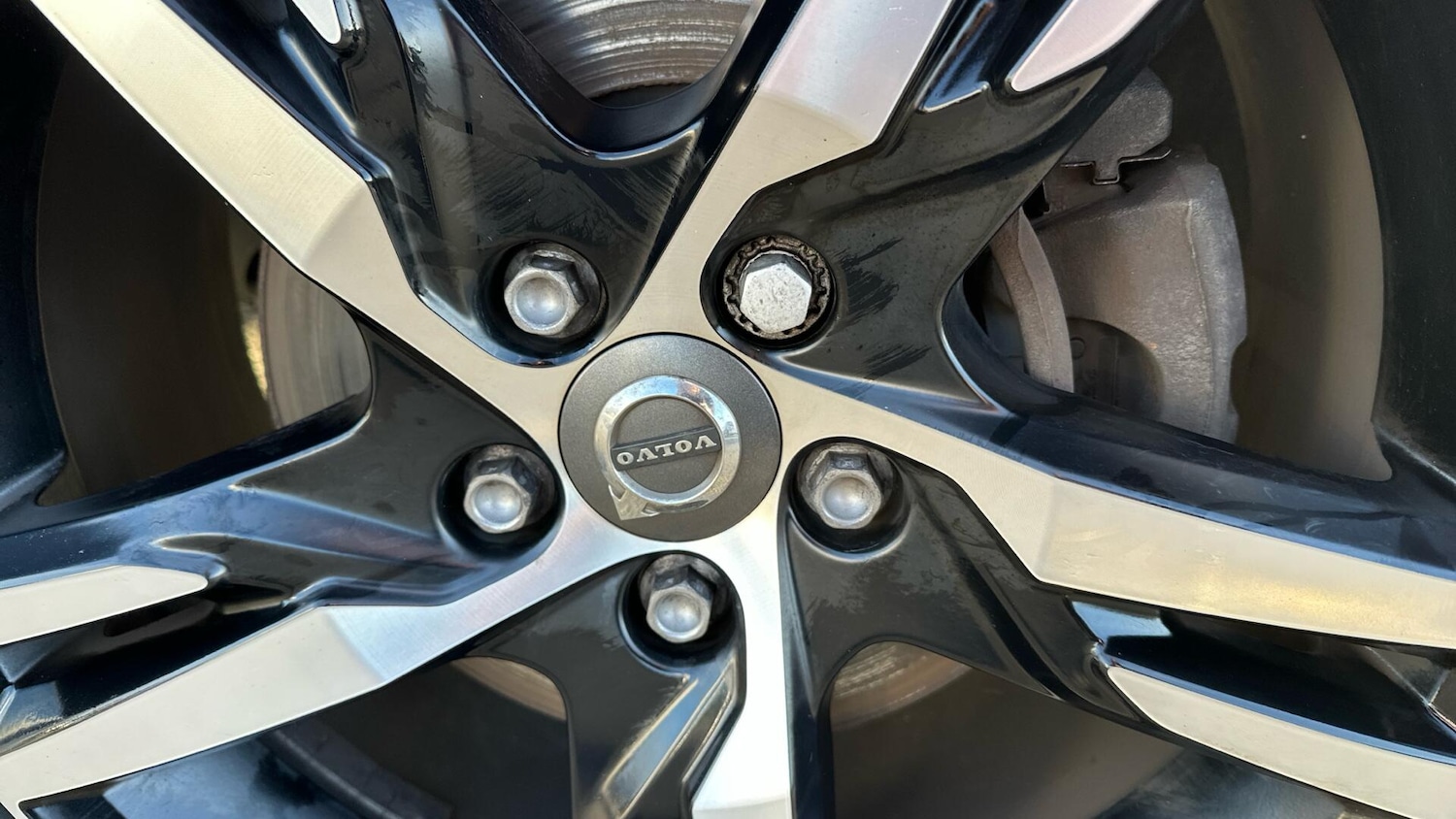 Used Volvo XC40 2022 for sale - 76432349: Photo 15