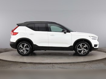 Used Volvo XC40 2022 for sale - 76432349: Photo