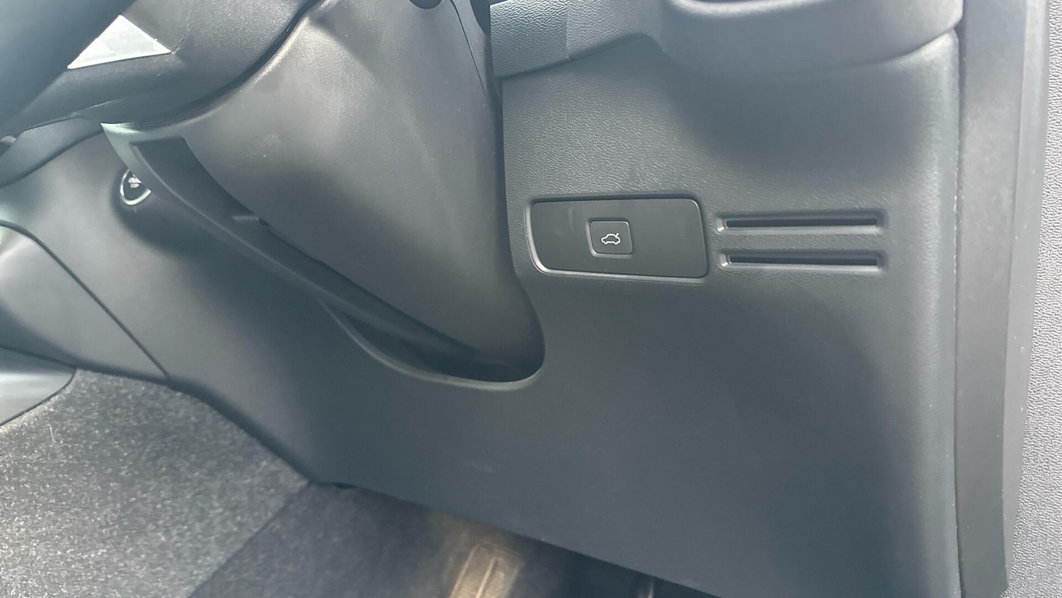 Used Volvo XC40 2022 for sale - 76701134: Photo 33