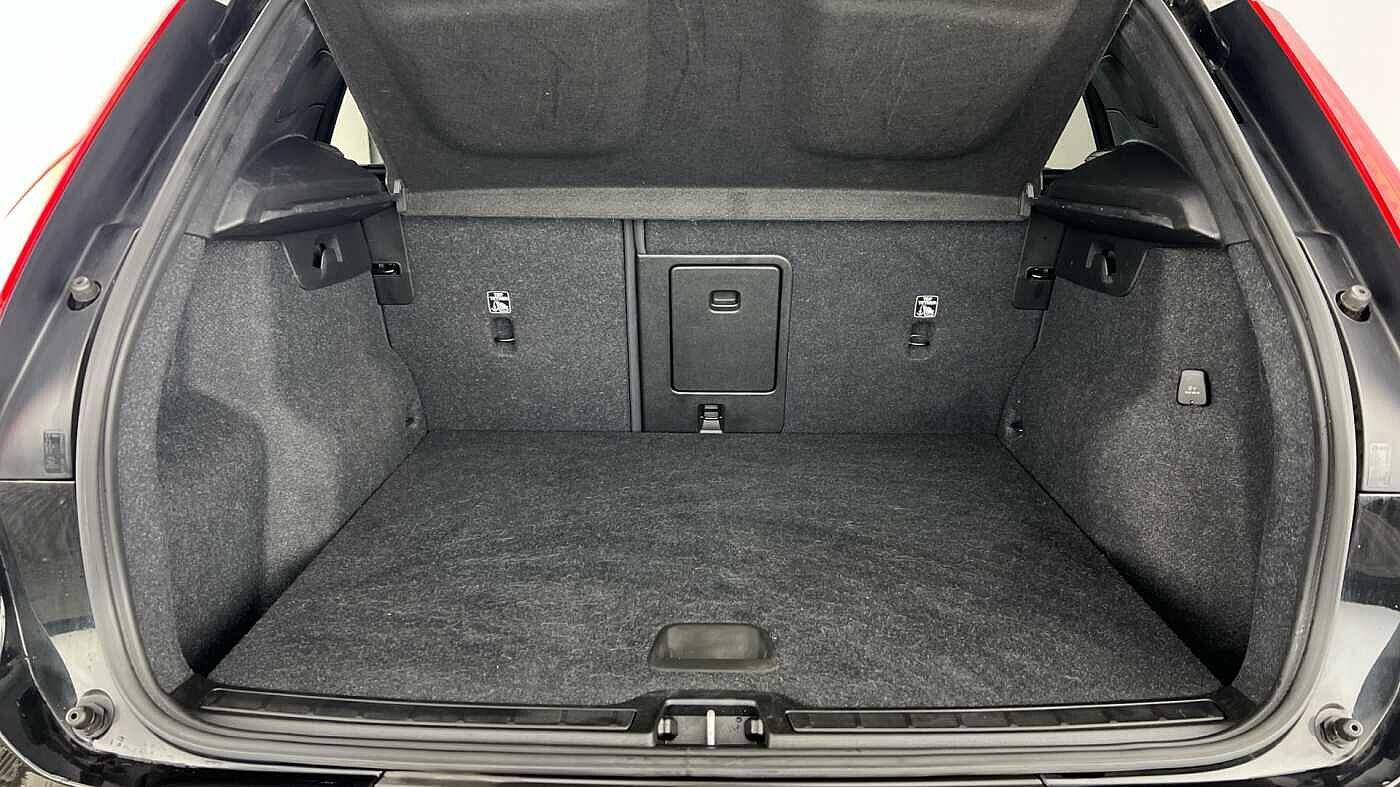 Used Volvo XC40 2022 for sale - 76701134: Photo 5