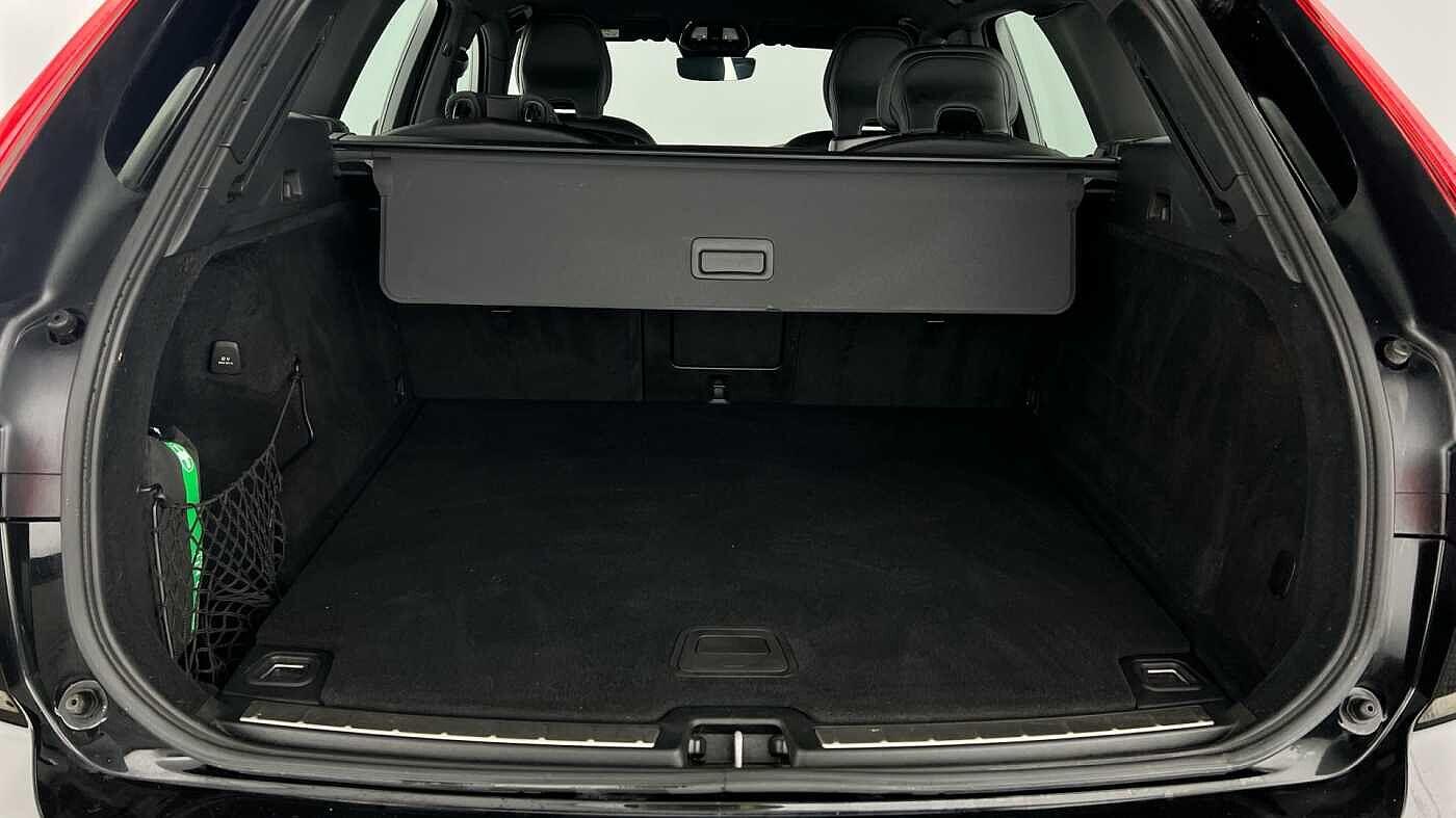 Used Volvo XC60 2022 for sale - 76824751: Photo 5