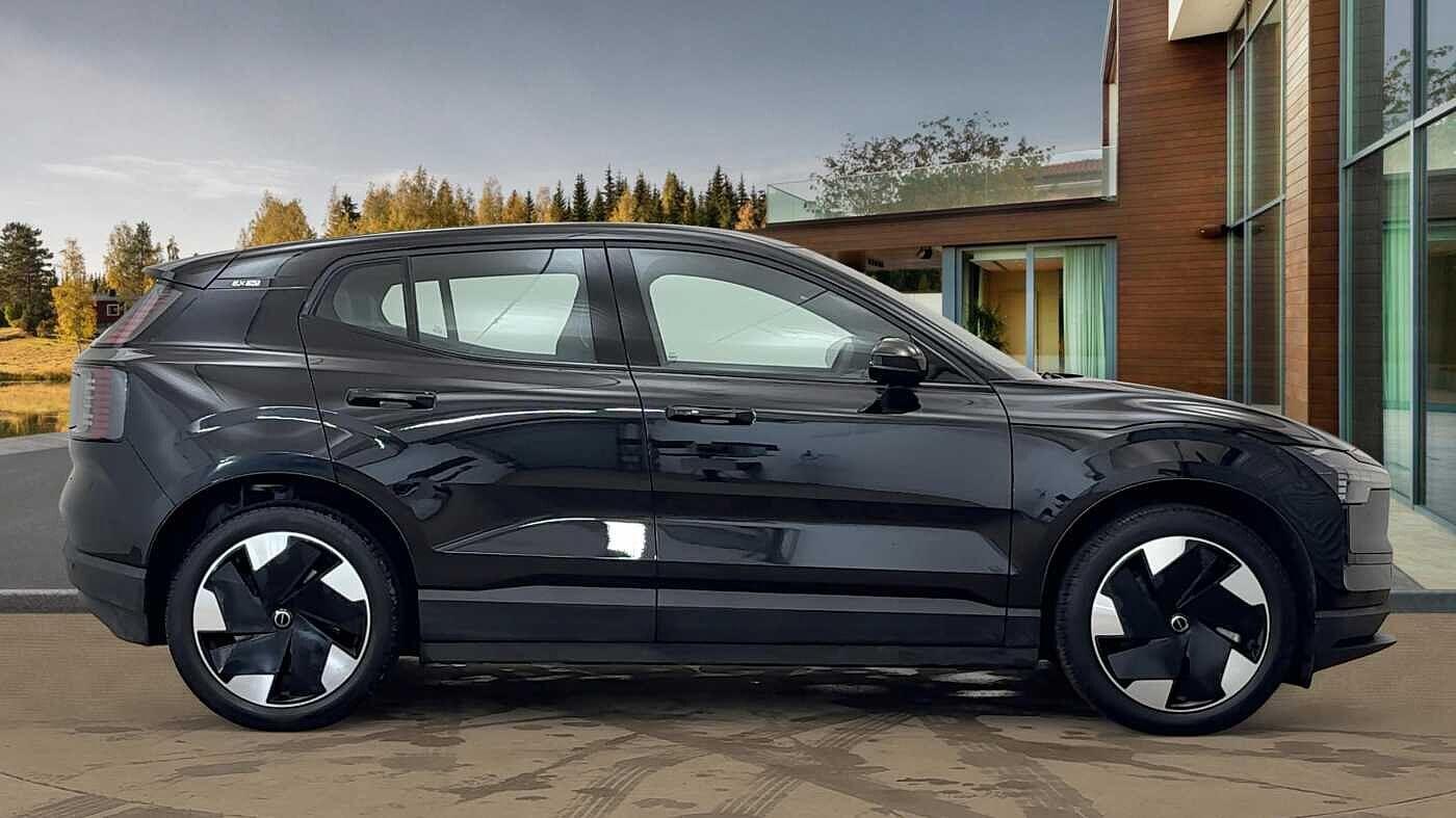 Used Volvo EX30 2024 for sale - 76742937: Photo 2