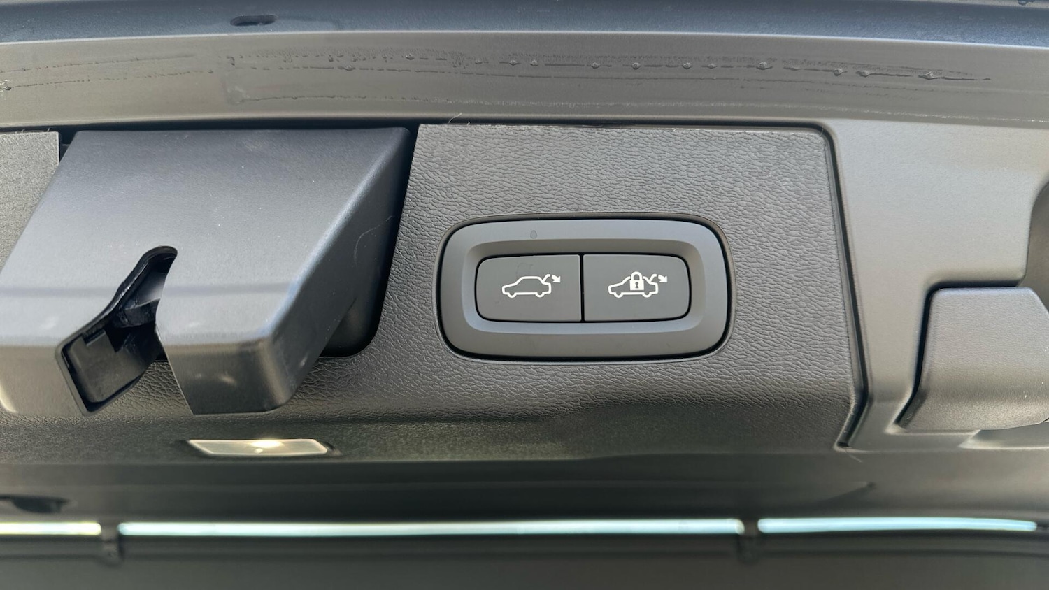 Used Volvo XC60 for sale - 76336288: Photo 24