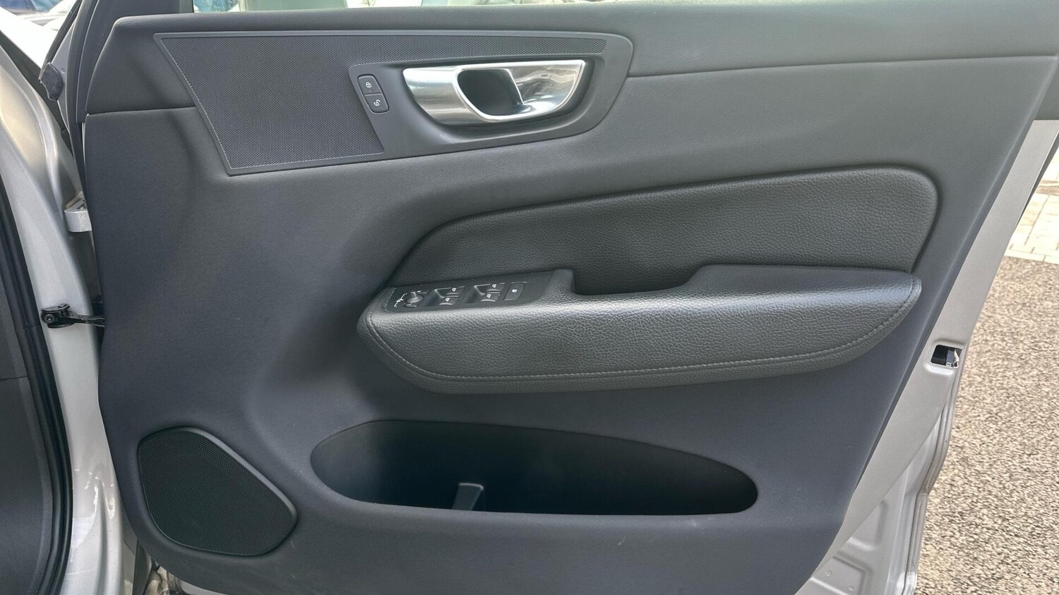 Used Volvo XC60 2021 for sale - 77108930: Photo 31