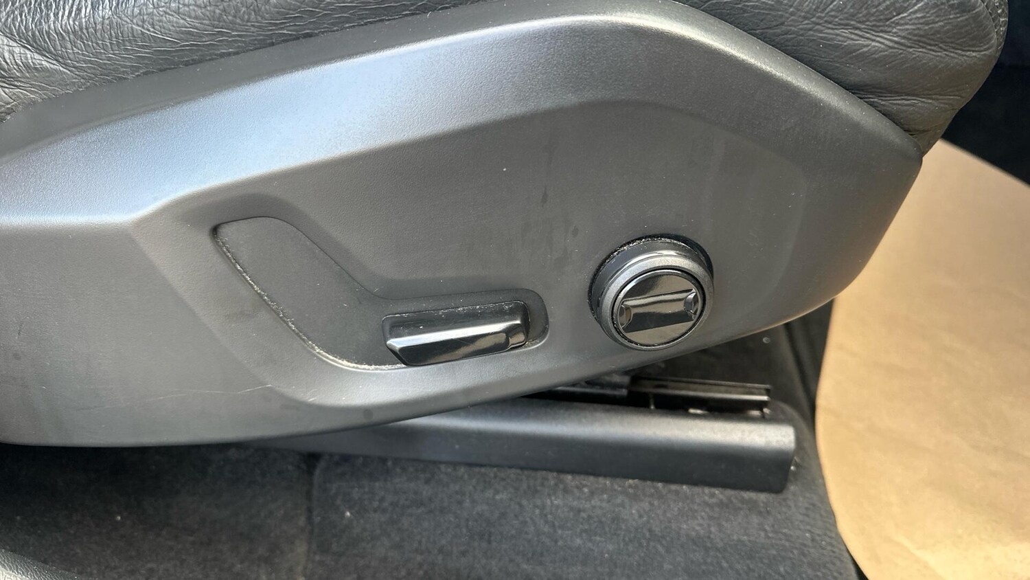 Used Volvo XC60 2021 for sale - 77108930: Photo 33