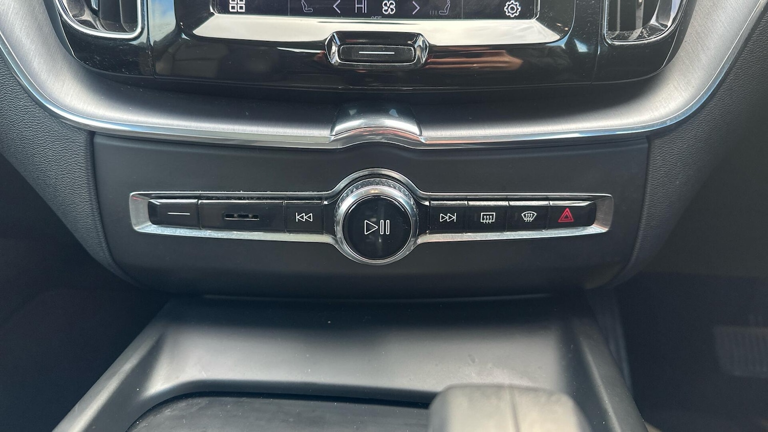 Used Volvo XC60 2021 for sale - 77108930: Photo 39