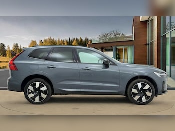 Used Volvo XC60 2023 for sale - 77344426: Photo