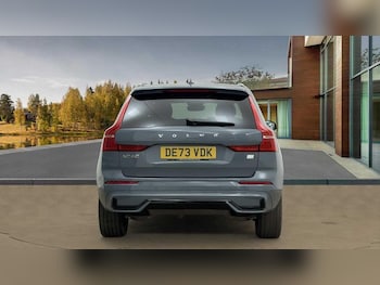 Used Volvo XC60 2023 for sale - 77344426: Photo