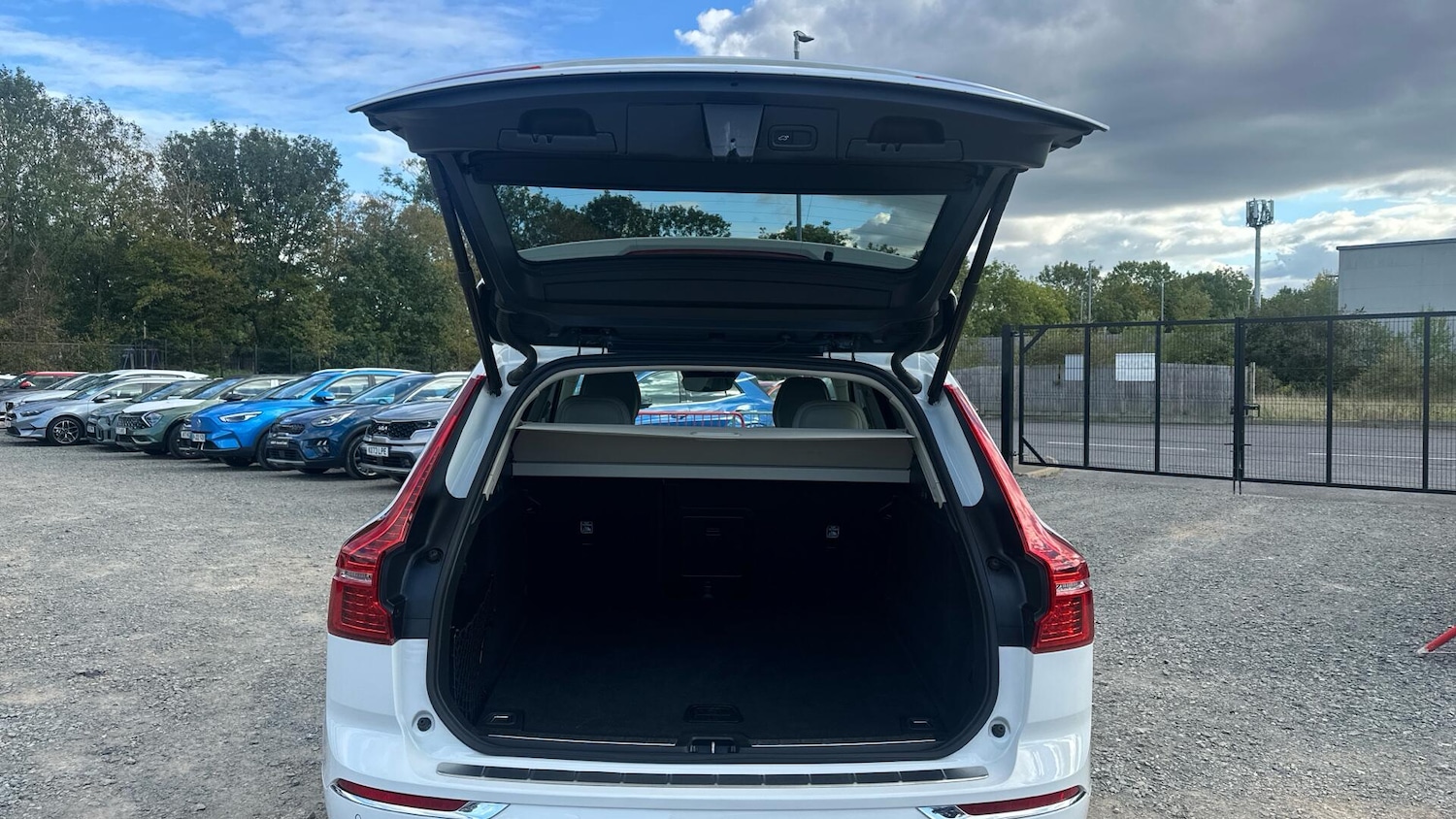 Used Volvo XC60 2018 for sale - 76336813: Photo 13