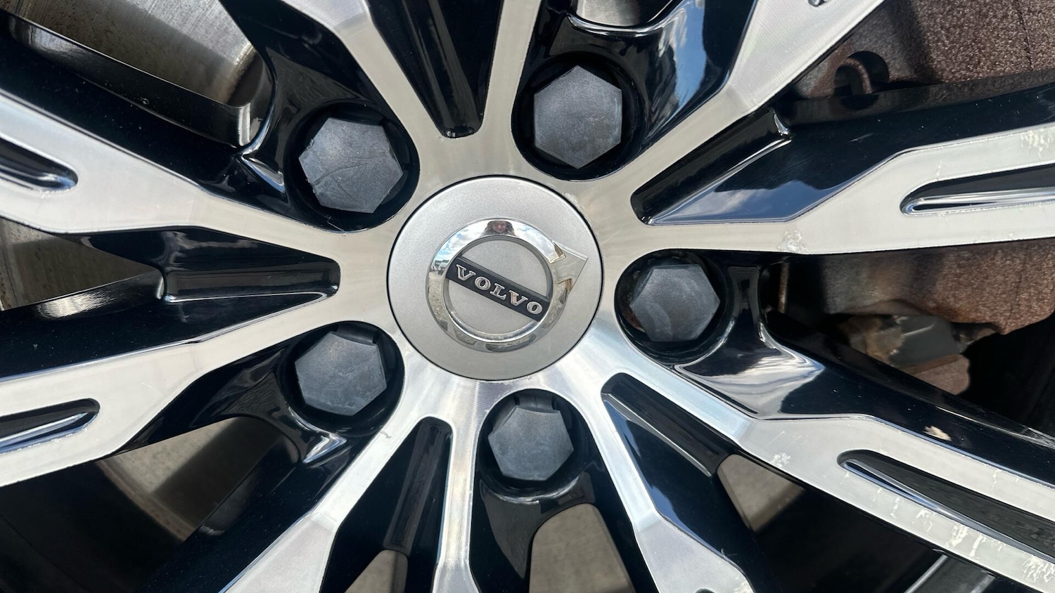 Used Volvo XC60 2018 for sale - 76336813: Photo 15