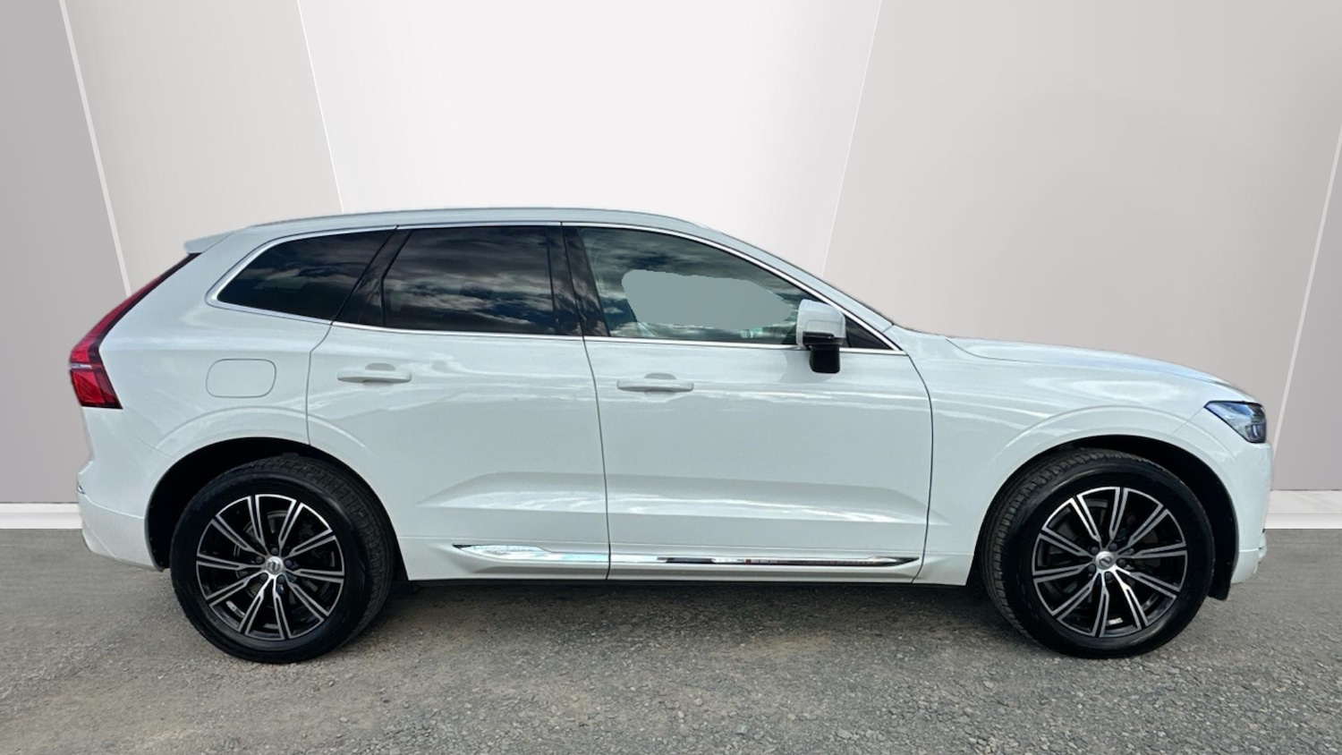 Used Volvo XC60 2018 for sale - 76336813: Photo 3