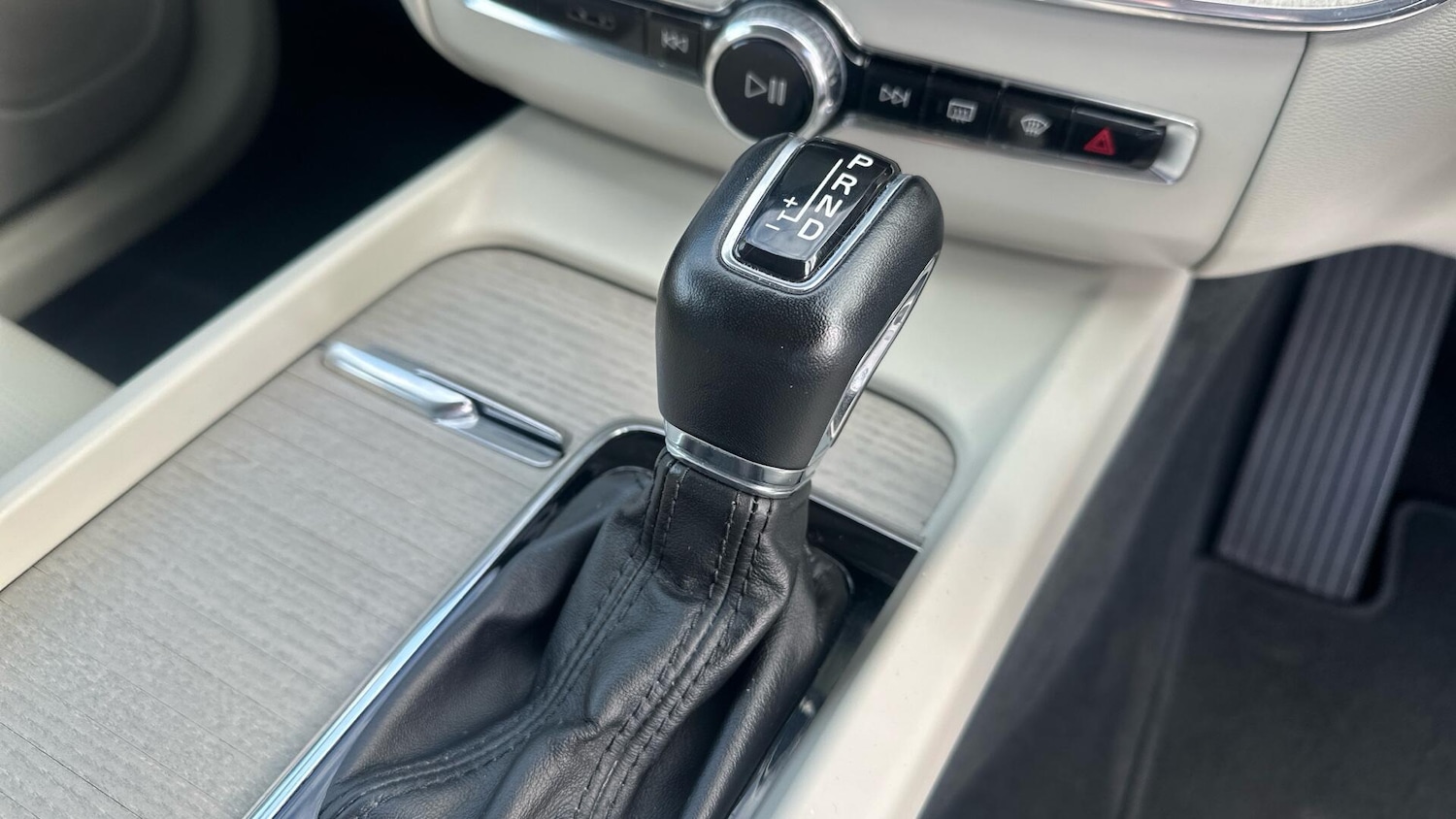 Used Volvo XC60 2018 for sale - 76336813: Photo 36