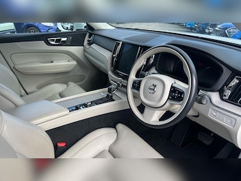 Used Volvo XC60 2018 for sale - 76336813: Photo