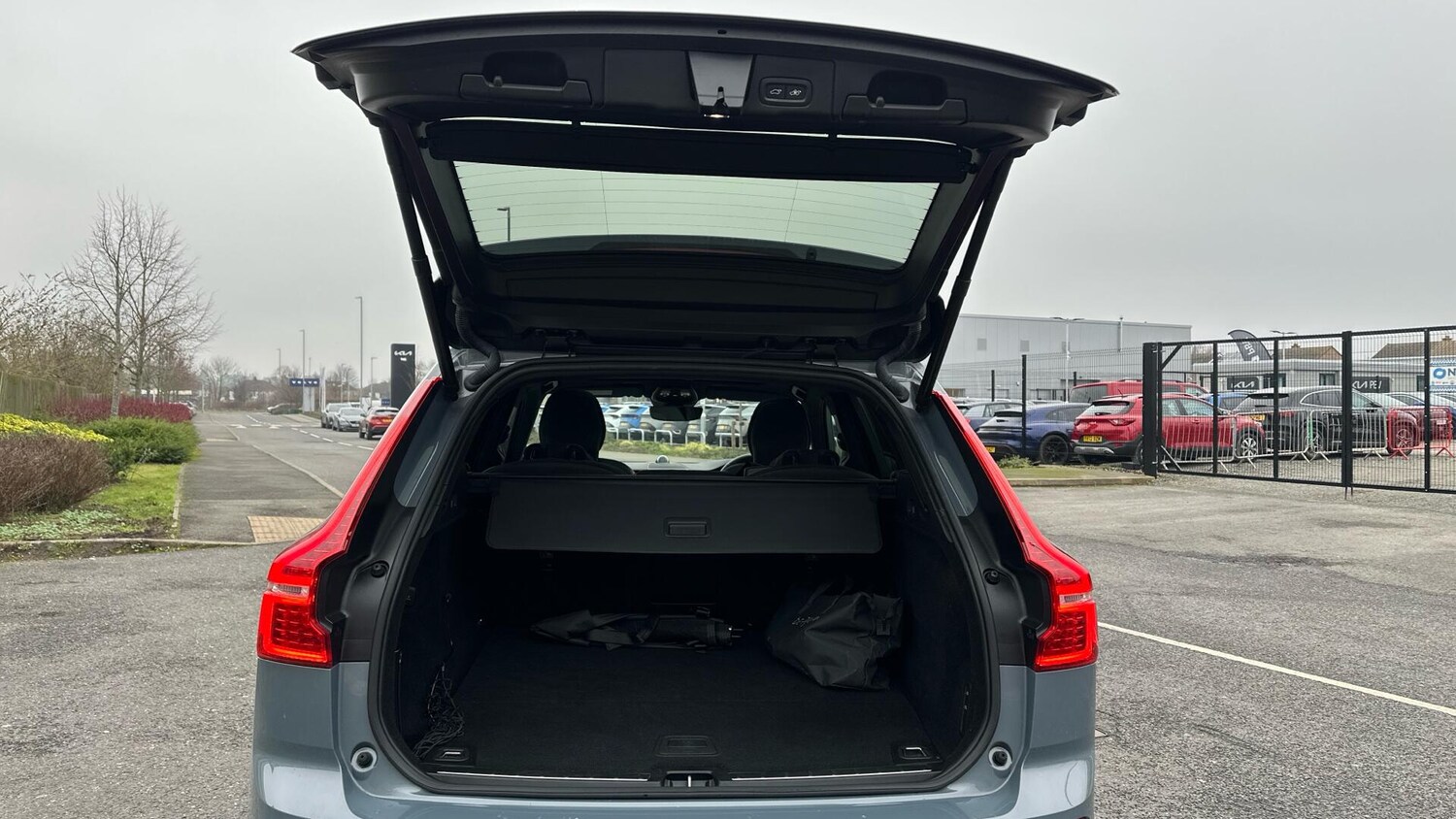 Used Volvo XC60 2023 for sale - 77672939: Photo 13