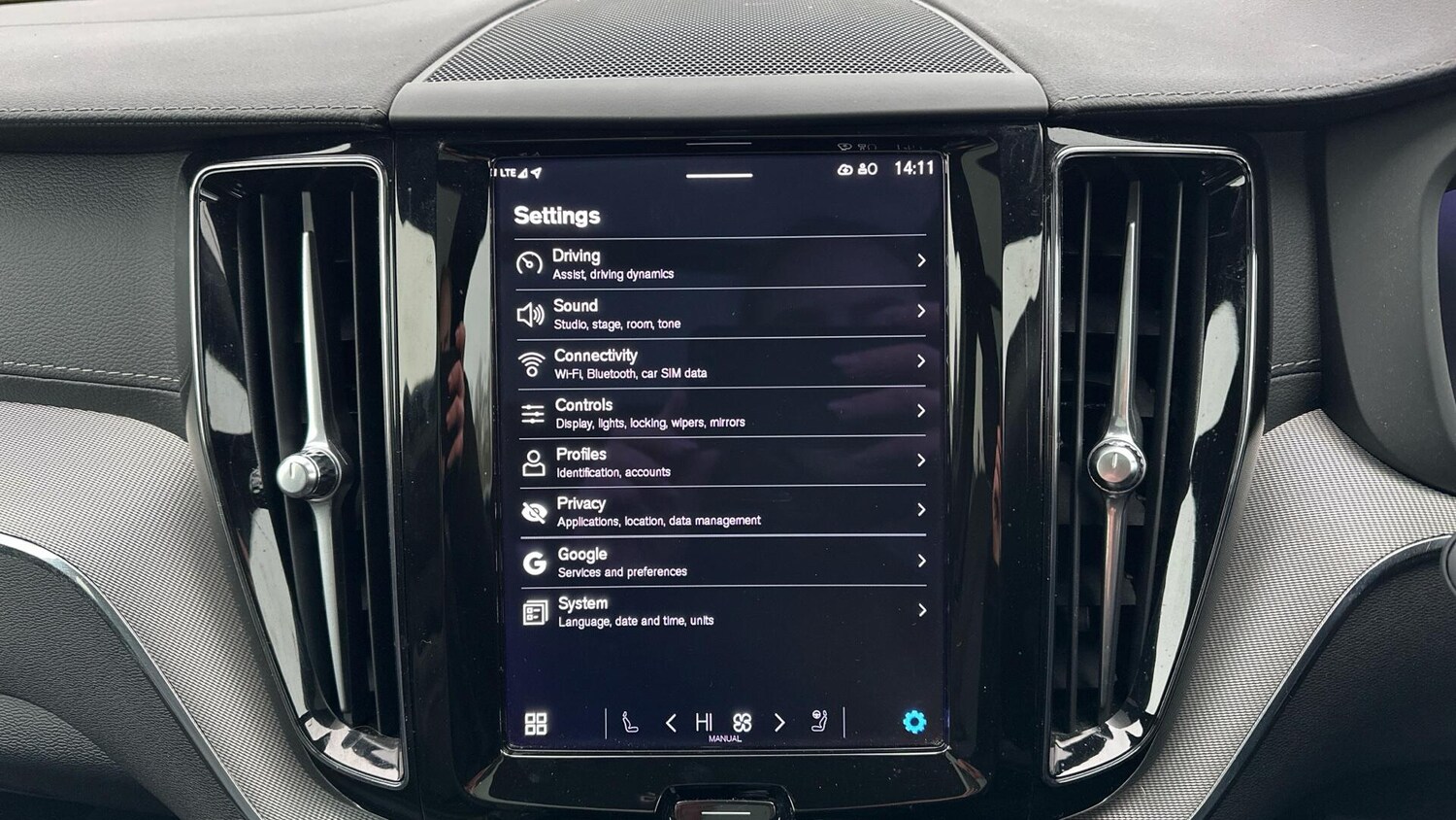 Used Volvo XC60 2023 for sale - 77672939: Photo 17