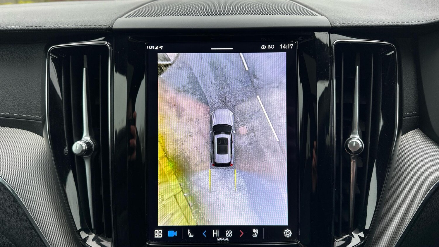 Used Volvo XC60 2023 for sale - 77672939: Photo 19