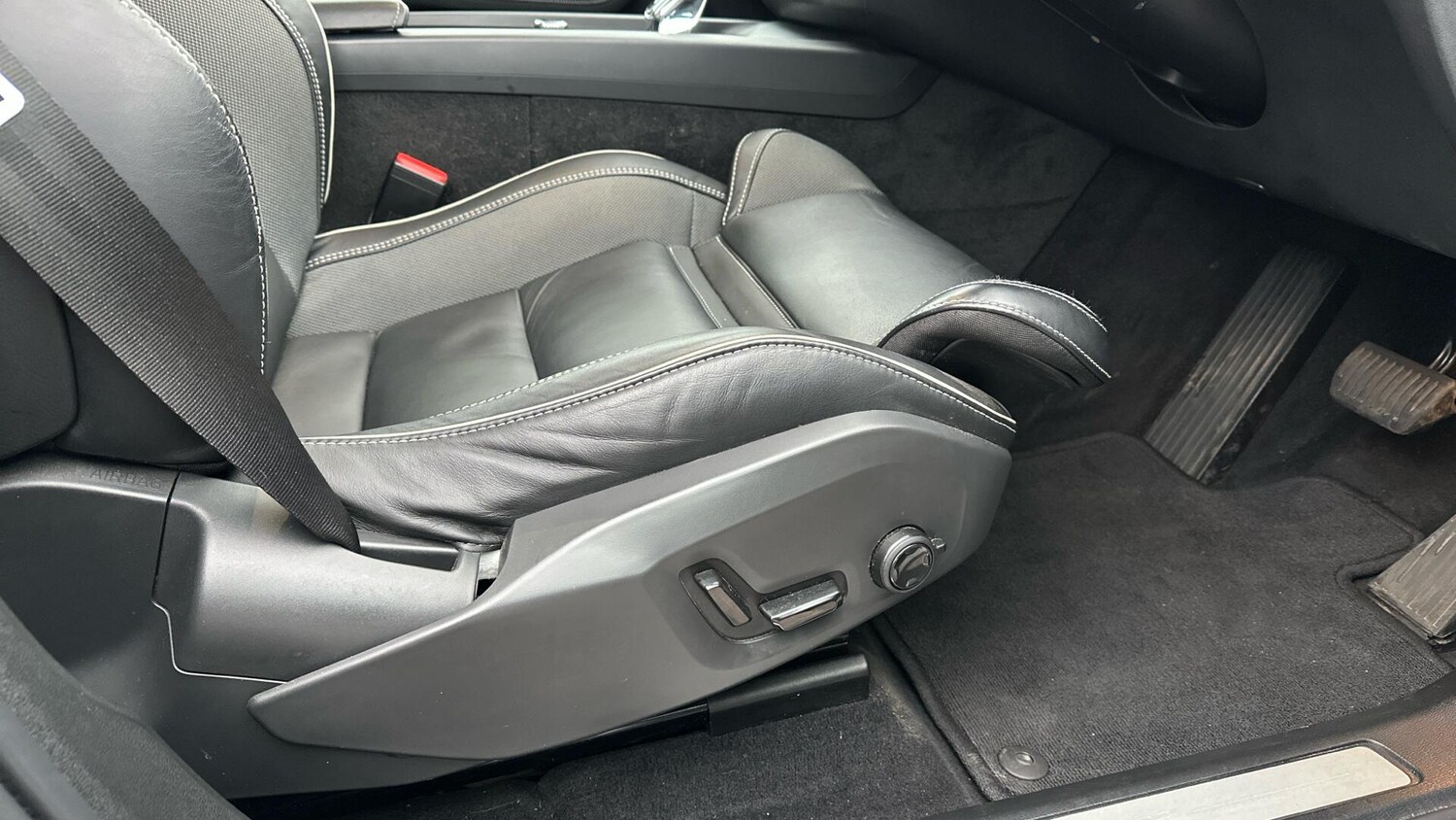 Used Volvo XC60 2023 for sale - 77672939: Photo 30