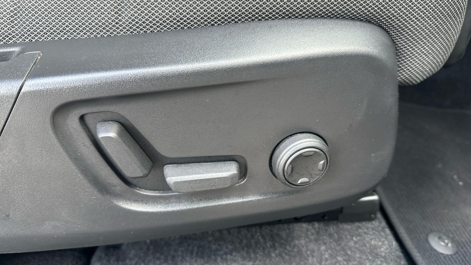 Used Volvo XC40 2022 for sale - 76336811: Photo 32