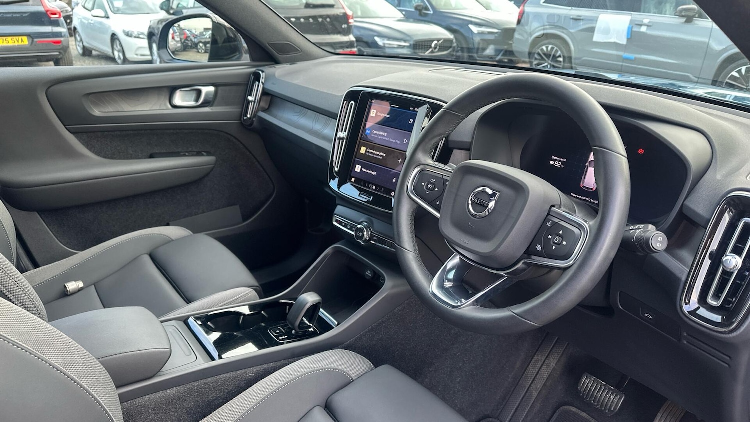 Used Volvo XC40 2022 for sale - 76336811: Photo 4