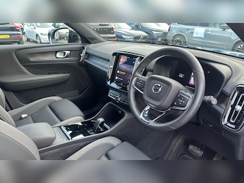 Used Volvo XC40 2022 for sale - 76336811: Photo