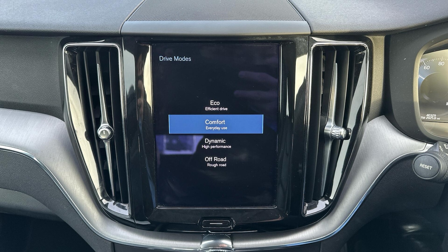 Used Volvo XC60 2020 for sale - 77097434: Photo 37