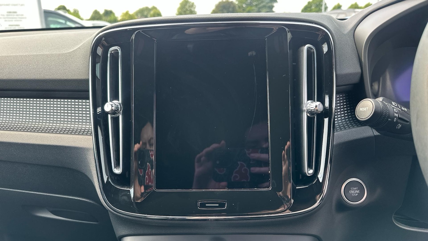 Used Volvo XC40 2025 for sale - 76336092: Photo 12