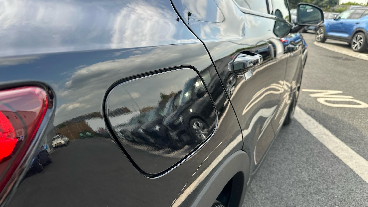 Used Volvo XC40 2025 for sale - 76336092: Photo 24