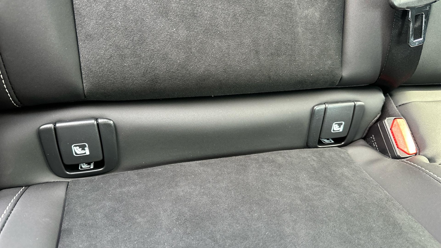 Used Volvo XC40 2025 for sale - 76336092: Photo 25