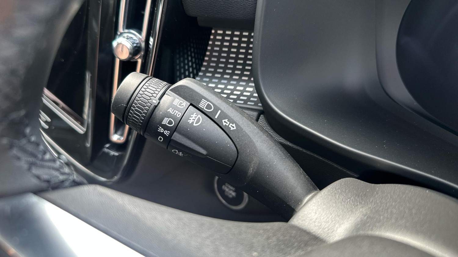 Used Volvo XC40 2025 for sale - 76336092: Photo 34