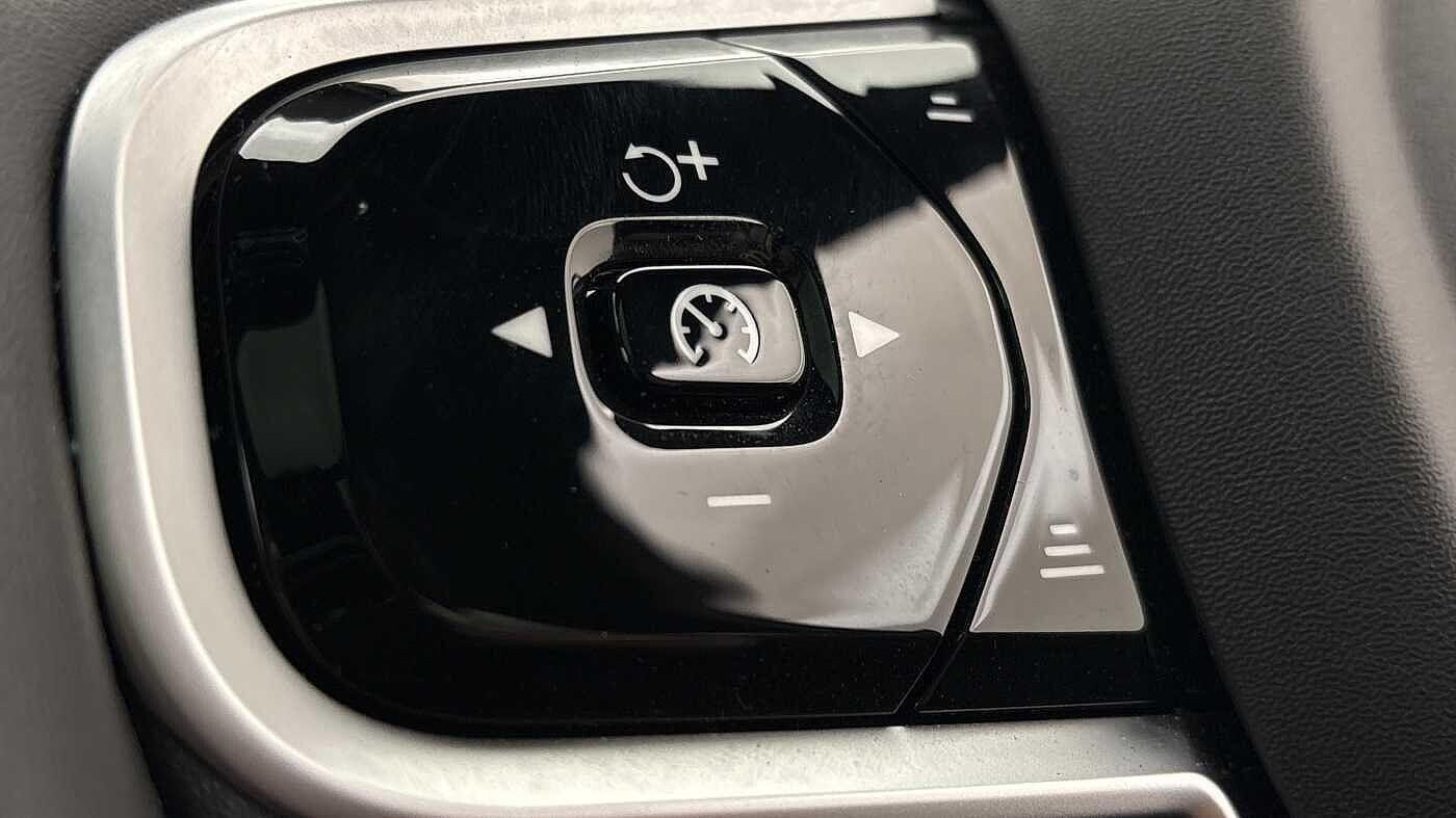 Used Volvo XC90 2025 for sale - 76512565: Photo 31