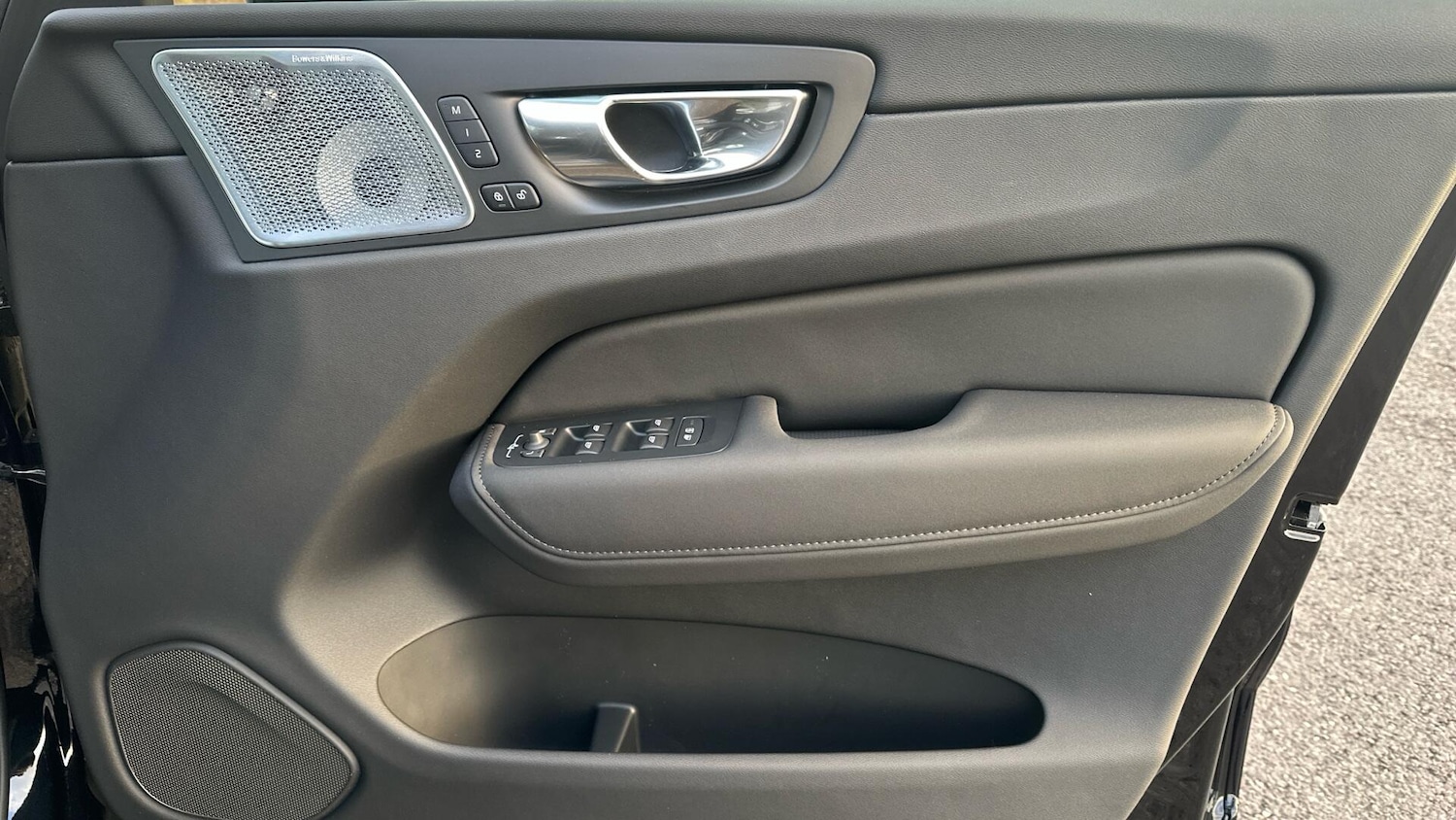 Used Volvo XC60 2025 for sale - 77040456: Photo 33